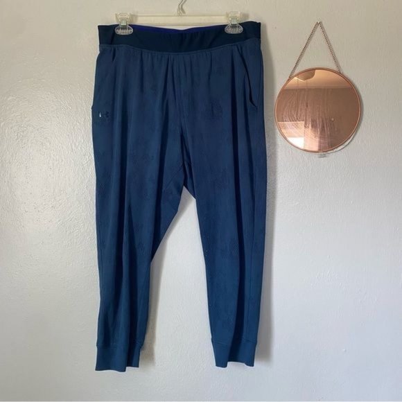 Under Armour Navy/Teal Mesh Camo Vanish Crop Size M - Picture 2 of 6